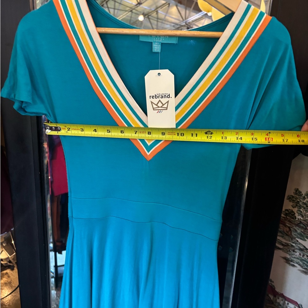 Retro Inspo V-Neck Short Sleeve Fit & Flare Dress with Striped Trim - Picture 3 of 5